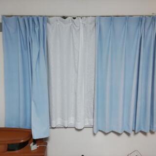 カーテンの画像