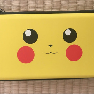 凹みありでお安く！かわいい ピカチュウ Switch Lite ...