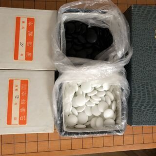 碁盤・碁石セット（価格は応相談）