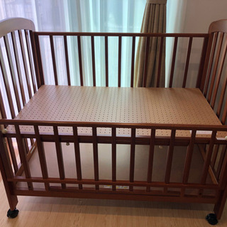 【受付終了】カトージ　ベビーベッド  ブラウンの画像