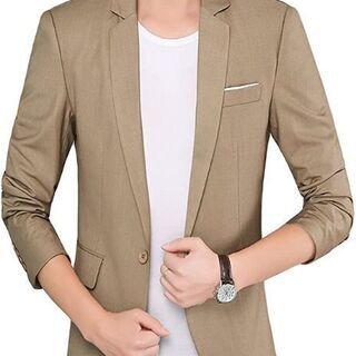 スタイリッシュブレザーの画像