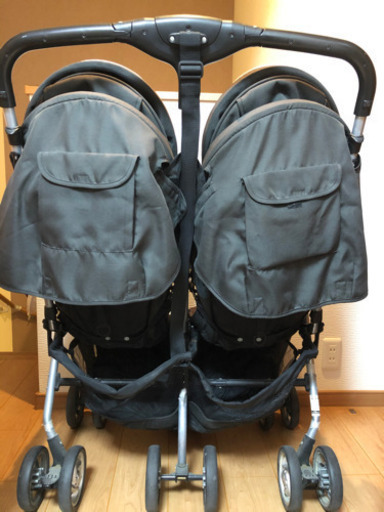 コンビ　横型双子ベビーカー