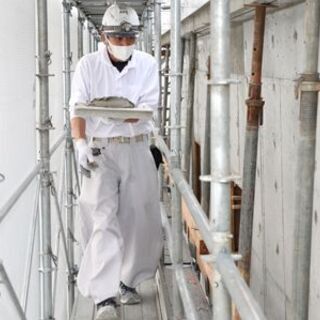 375,000円は最低保証額！対価をきちんと払う会社で左官職人の経験をフルに生かしてくださいの画像