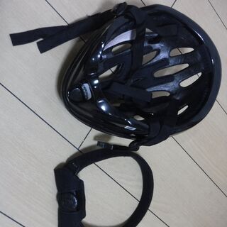 子供用　ヘルメット　54－56㎝（調節機能付き）　美品の画像