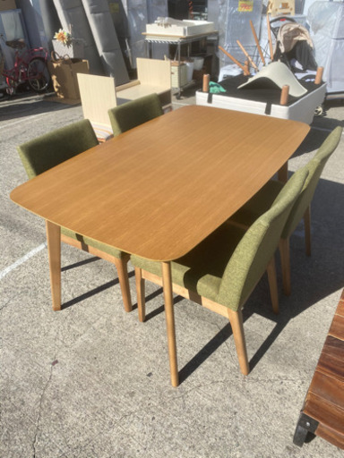 早い者勝ち!!激安セット!!ニトリ 4人掛けダイニングテーブル+イス×4脚セット