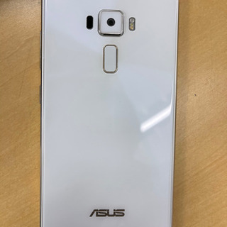【2/27確約】【当店のオススメ‼️】ASUS ZE552KL Zenfone3の画像