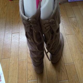 新品ブーツの画像