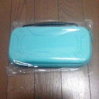switch lite専用ケースの画像