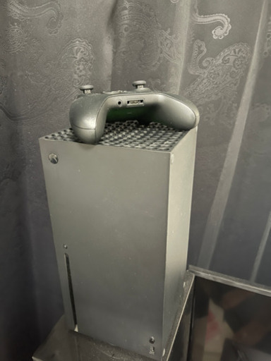最安値 中古 美品 Xbox Series X ②