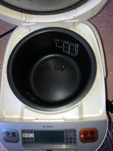 ゾージルシの炊飯器です。