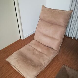 ２年位前のニトリの座椅子です。の画像