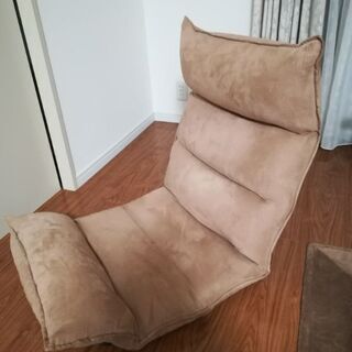 ２年位前のニトリの座椅子です。の画像