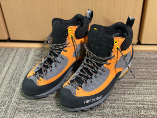 取引先決定しました。登山靴　トレッキングブーツ　未使用！