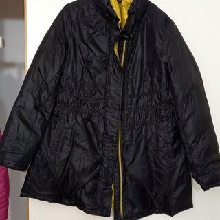 リバーシブルダウンコートの画像