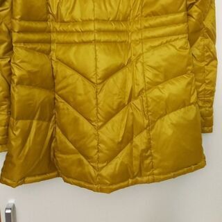 リバーシブルダウンコートの画像