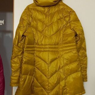 リバーシブルダウンコートの画像