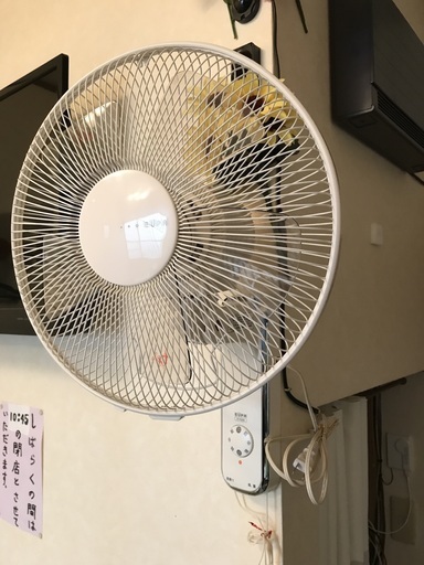 値下げしました！美品　壁付け扇風機