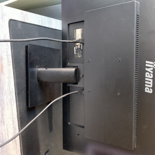 27インチゲーミングモニター