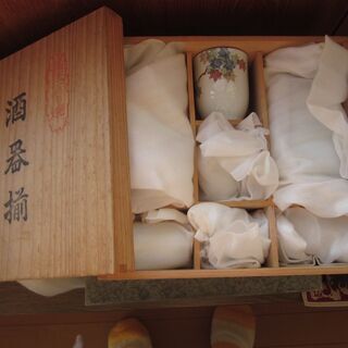 無事に引き取っていただきました！深川製磁　酒器揃　昭和40年頃　...