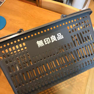 無印良品　プラスチックカゴ　無料