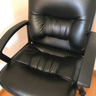 デスク　チェアの画像