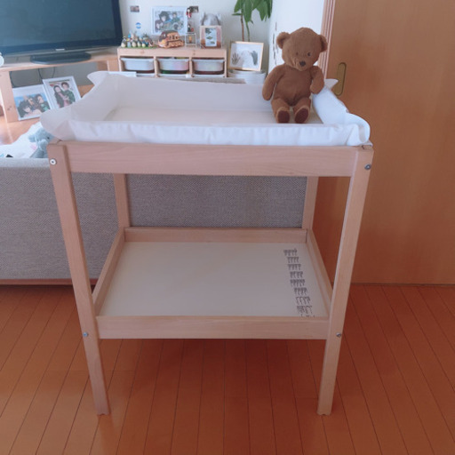 IKEA チェンジングテーブル　おむつ替え台