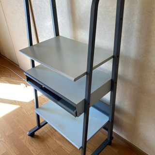 エレコム製縦型パソコンデスクあげます。の画像