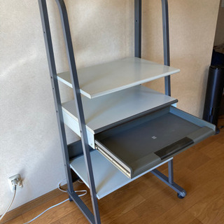 エレコム製縦型パソコンデスクあげます。