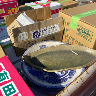 飲食店から引き上げた食器　鍋　皿の画像