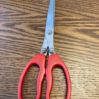 シュレッダー　ハサミの画像