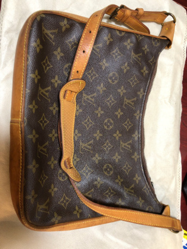 【ブランド】Louis Vuitton ショルダーバック