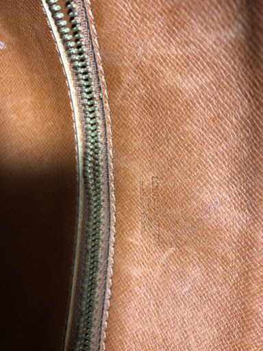 【ブランド】Louis Vuitton ショルダーバック
