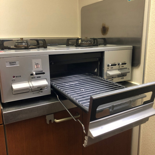 【取引中】ノーリツ　ガスコンロ　ガステーブル　2口　グリル付き　ホース付き　プロパンガス　左強火力