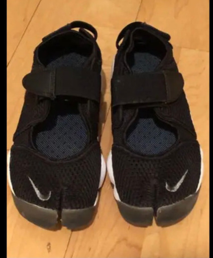 NIKE エアリフト