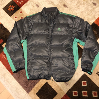 アディダス  ダウンジャケットの画像