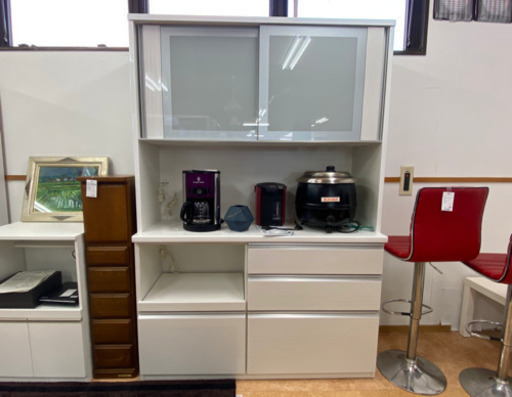 【綺麗です❤︎シンプルで使いやすい食器棚】松田家具✨