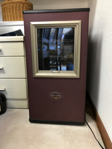 ツインバード　電子式ワインセラー　HR-D901