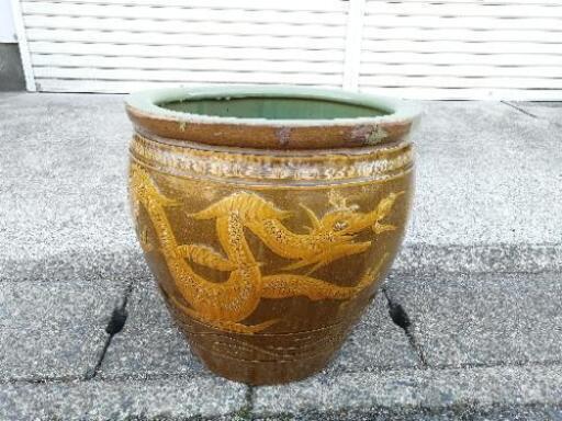 大きいサイズ 瓶 ？ 鉢？ 壺？