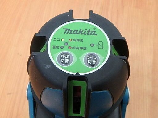 Makita マキタ 充電式屋内・屋外兼用墨出し器 10.8V SK506GDN B06-01
