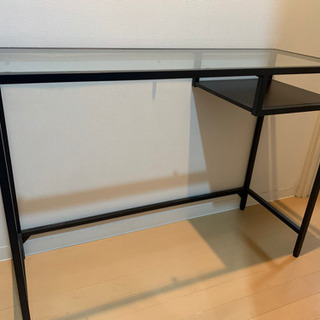 【売買進行中】IKEAで購入:ガラステーブルの画像
