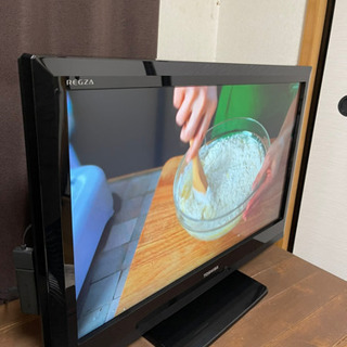 TOSHIBA東芝REGZAレグザ32型液晶テレビ中古美品リモコン付B-CASカード付2010年製の画像