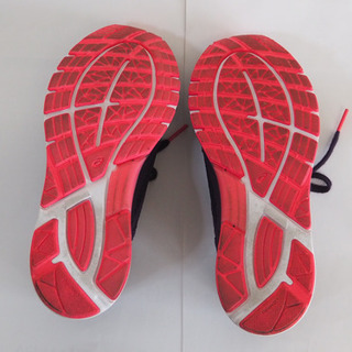 asics  アシックス　スニーカー  23.0㎝の画像