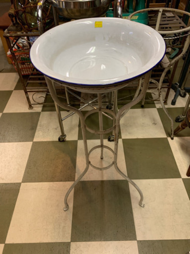 昭和のアイテム　昭和レトロ　手洗い器とスタンドのセット