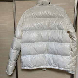 受付中断します。モンクレールダウンジャケット　MENSの画像