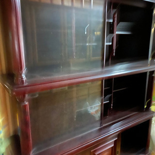 値下げしました。食器棚です。の画像