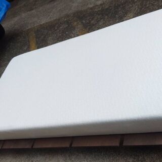 【中古】ベッド　シングル　ロータイプ