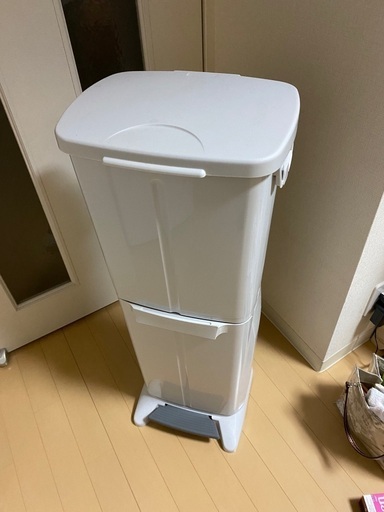 ペダル式ゴミ箱(2段)