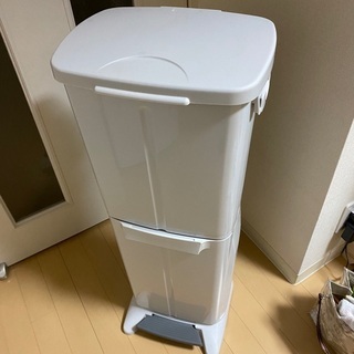 ペダル式ゴミ箱(2段)