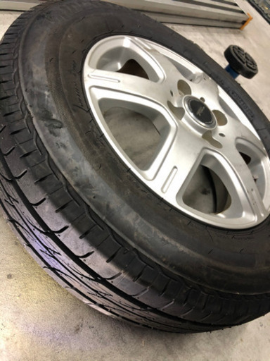 「売約」4本バリ溝タイヤとアルミホイールのセット