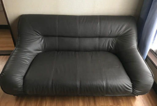 【お譲り決まりました】2人掛けソファ